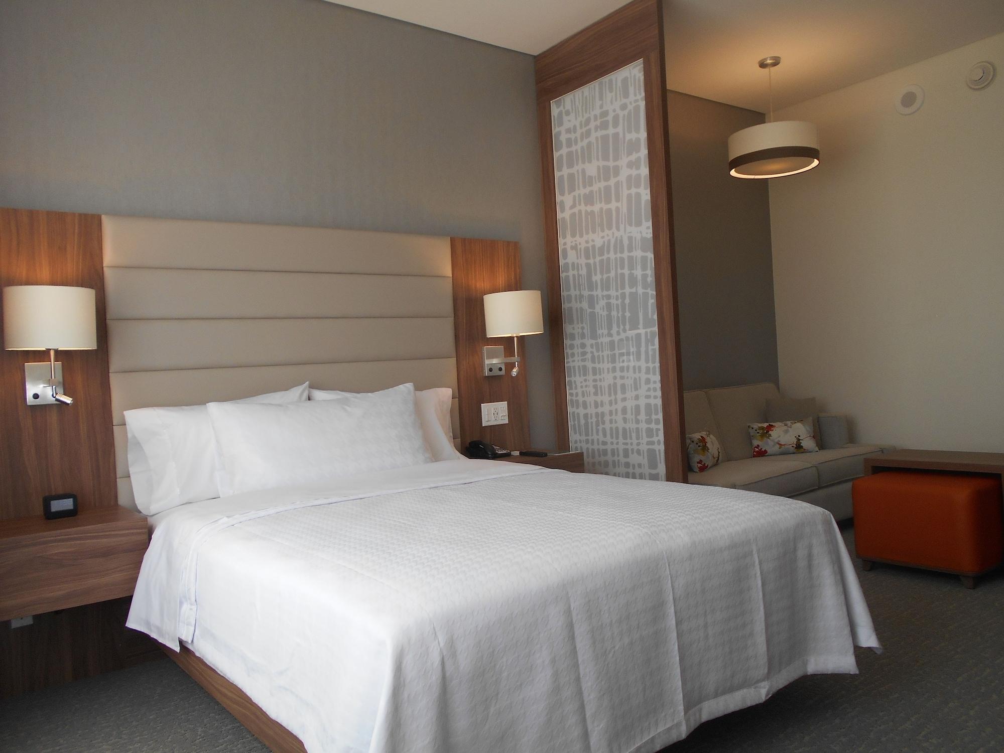 Homewood Suites By Hilton Silao Airport Exterior foto