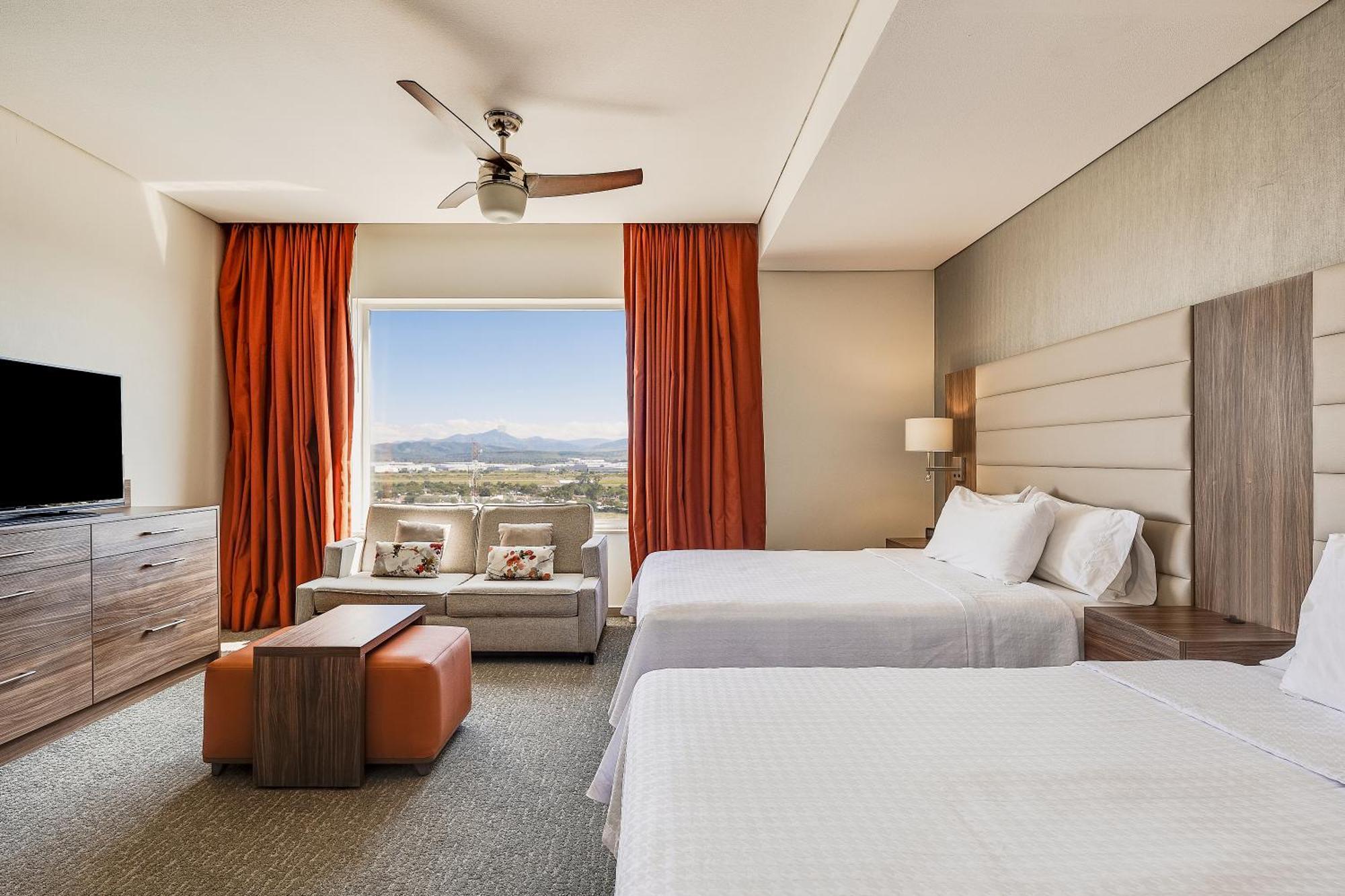 Homewood Suites By Hilton Silao Airport Exterior foto
