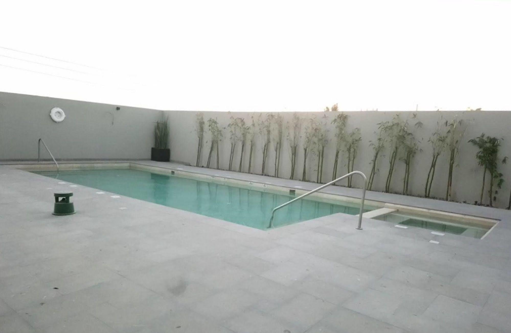 Homewood Suites By Hilton Silao Airport Exterior foto